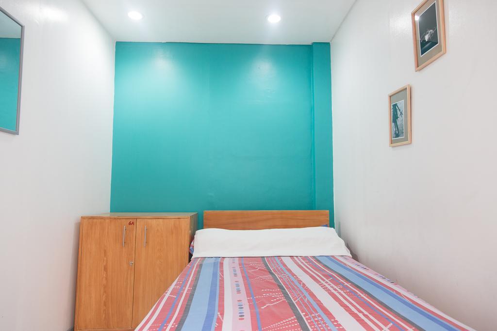סן פדרו מקאטי Lokal Hostel חדר תמונה