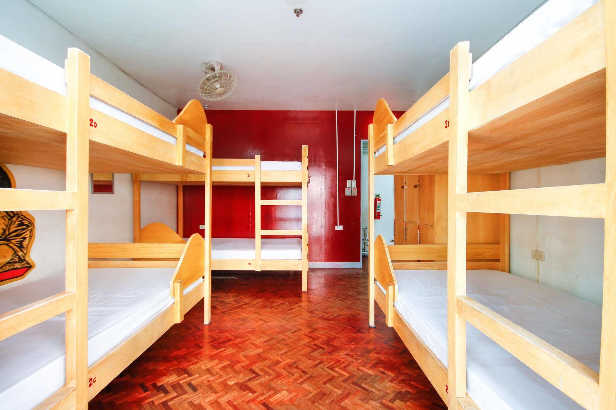 סן פדרו מקאטי Lokal Hostel מראה חיצוני תמונה