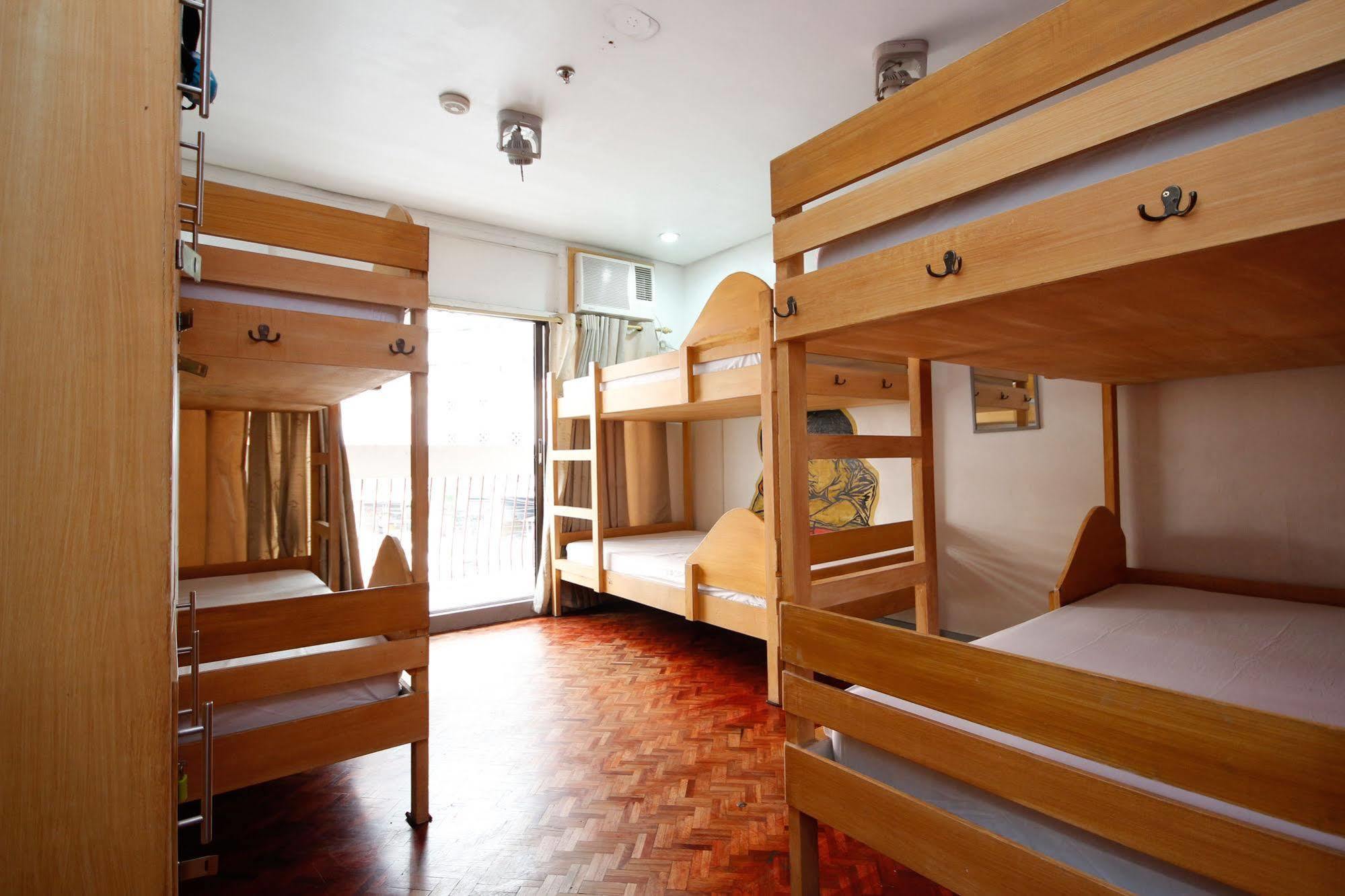 סן פדרו מקאטי Lokal Hostel מראה חיצוני תמונה