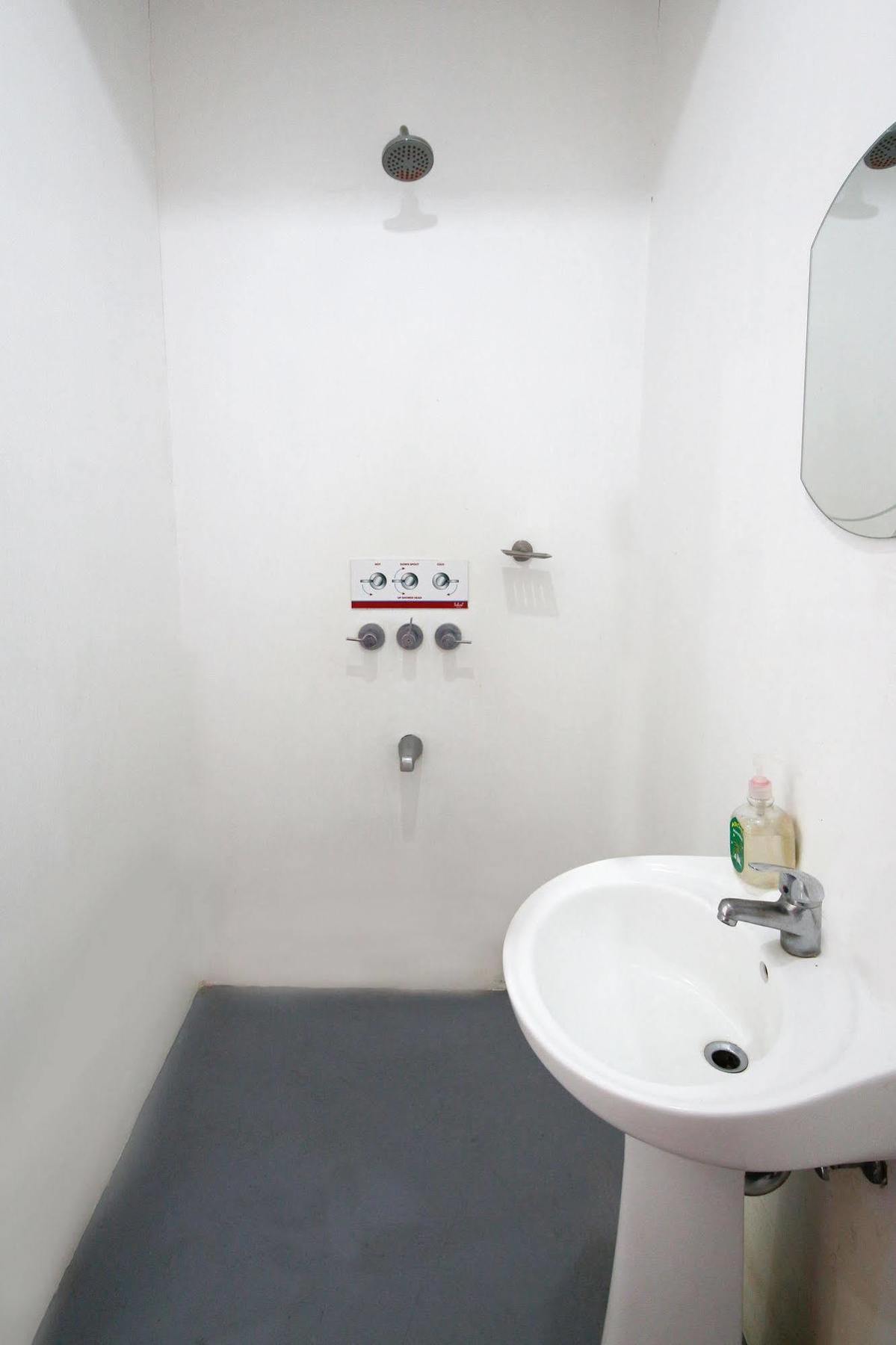 סן פדרו מקאטי Lokal Hostel מראה חיצוני תמונה