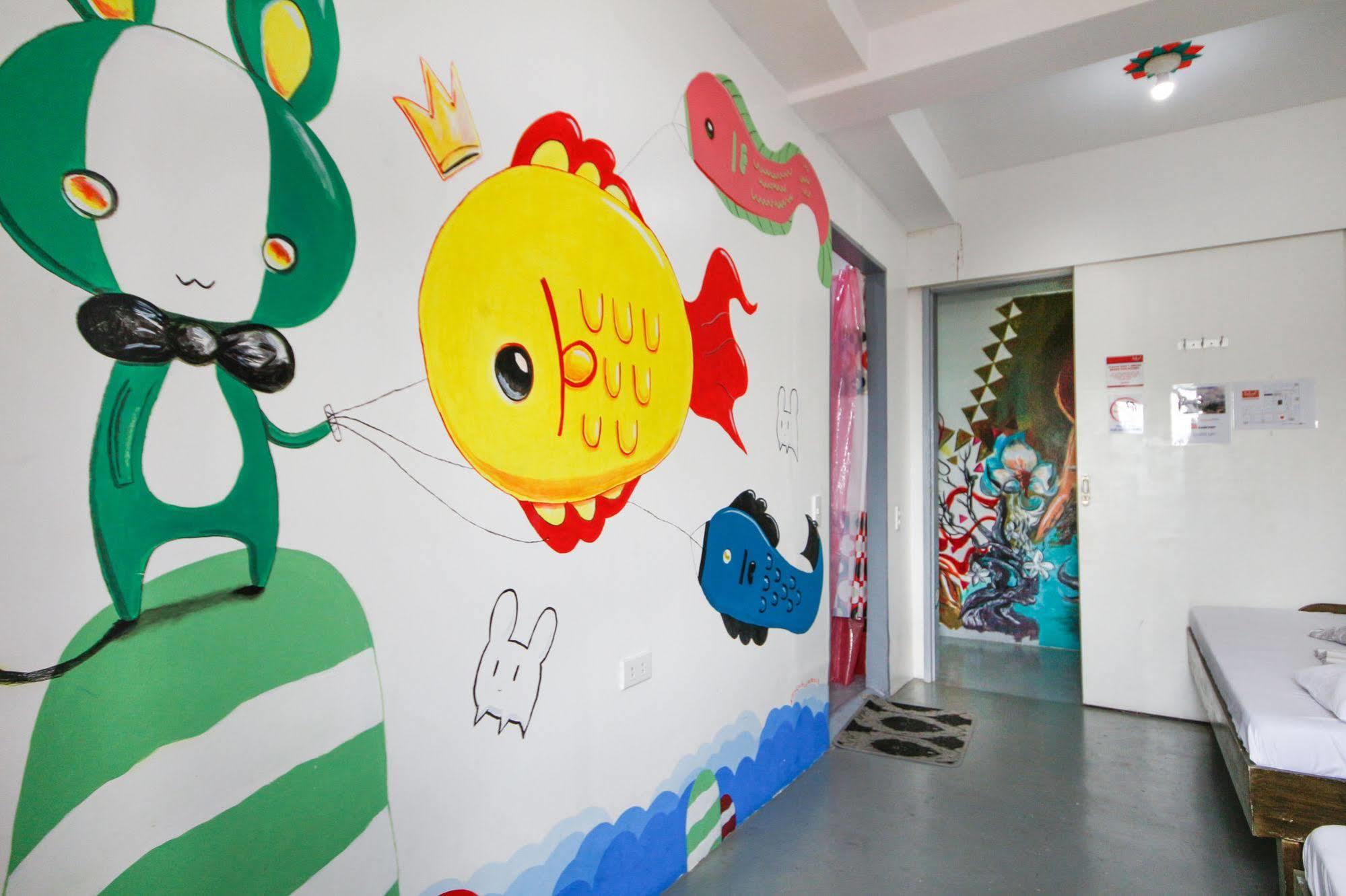 סן פדרו מקאטי Lokal Hostel מראה חיצוני תמונה